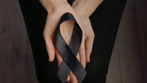 Featured image for “Men and Women and Melanoma: Who’s Winning the Battle?”